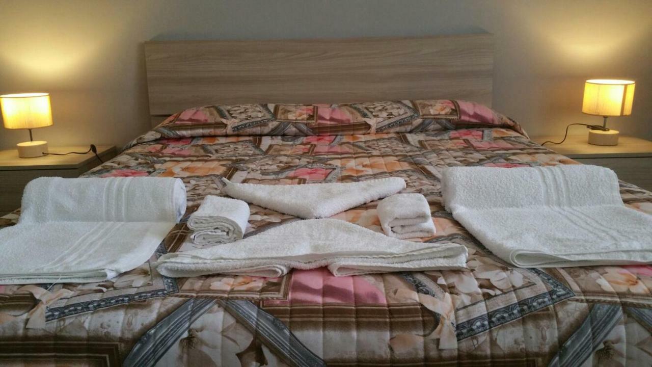 B&B La Rosa Пакино Екстериор снимка